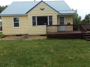 1123 W 10th St, Cedar Falls, IA 50613