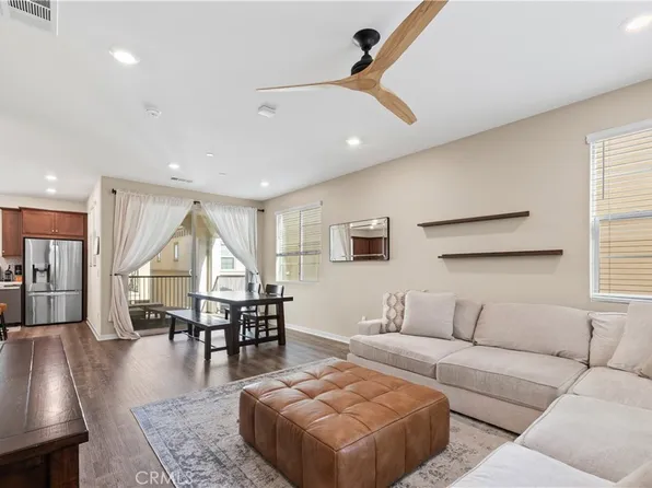 831 Wintergreen Way, Upland, CA 91786