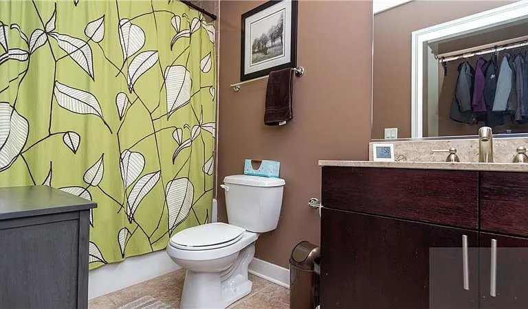 320 E 21st St #610 — Photo 12
