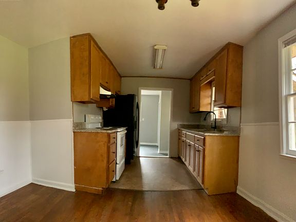 5th image of 929 Pine Mnr