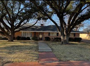 1409 Yarborough Dr, Sherman, TX 75092