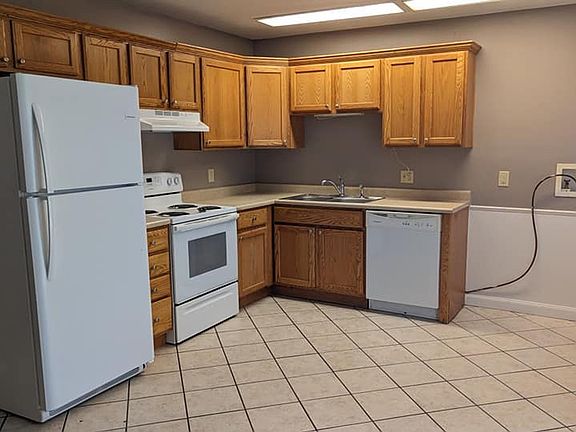 3rd image of 205 Drina Ave
