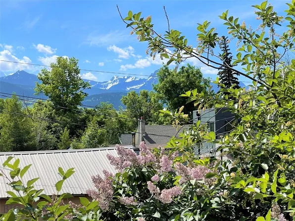 129 1/2 S I St, Livingston, MT 59047