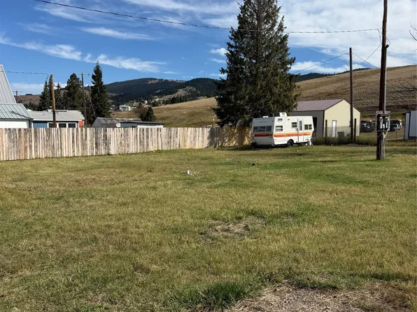 318 S Holland St, Philipsburg, MT 59858