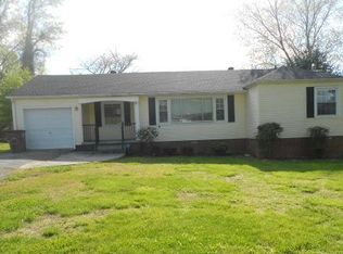 6105 Easton Rd, Knoxville, TN 37920
