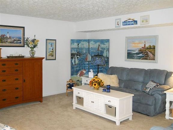 3rd image of 544 Cleary Dr