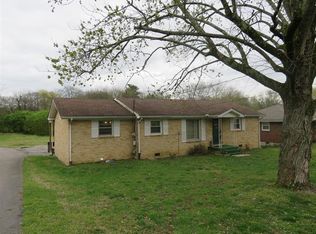 227 Trousdale Ave, Gallatin, TN 37066