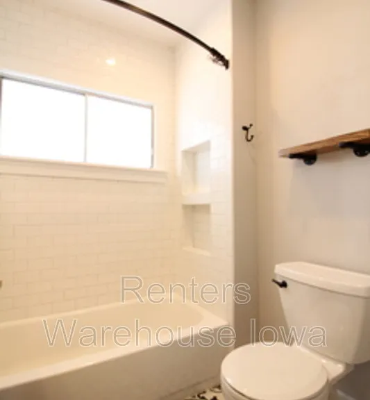 3724 University Ave — Photo 14