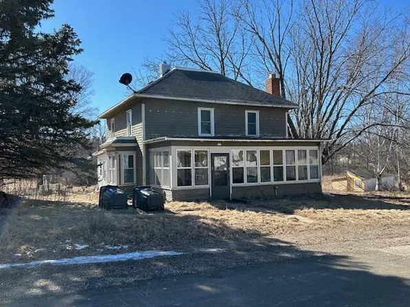 230 E Van Buren, Poynette, WI 53955