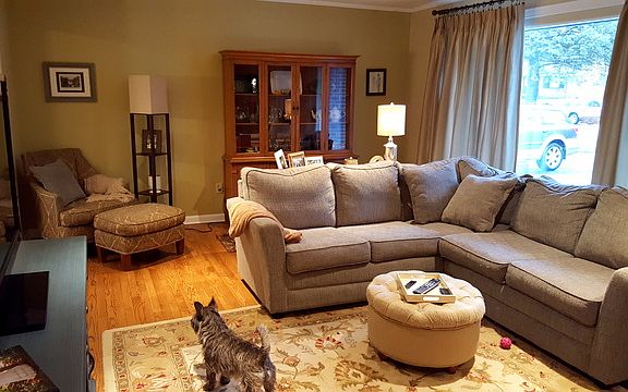 3rd image of 222 Gladys Ave