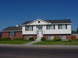 1740 N Deer Valley Dr, Idaho Falls, ID 83401