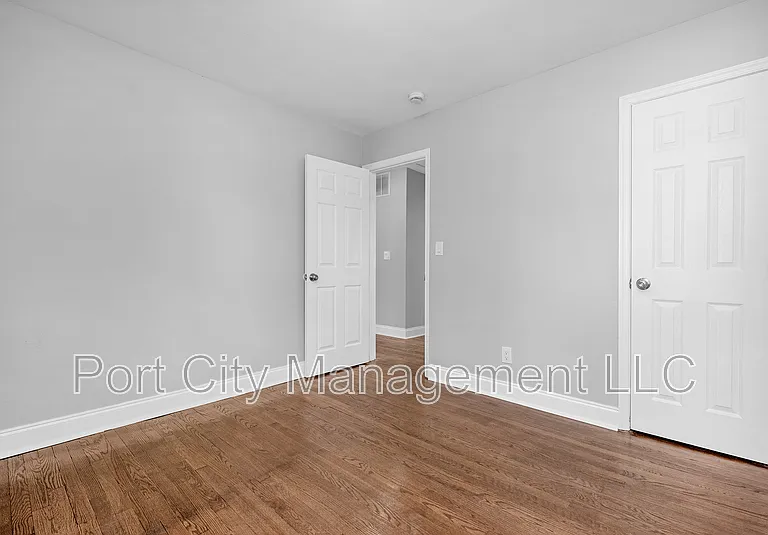 4902 Gilray Dr — Photo 15