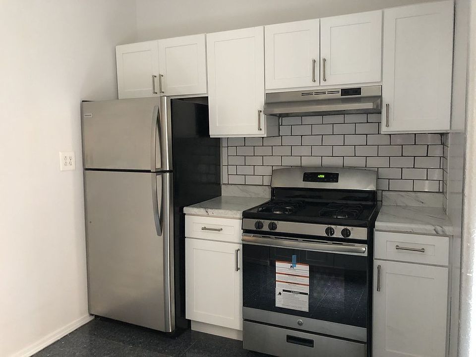 1st image of 261 Seaman Ave APT 12C