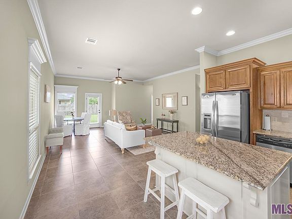 4th image of 1645 El Tigre Dr