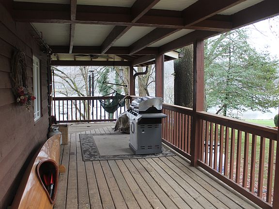 Side porch
