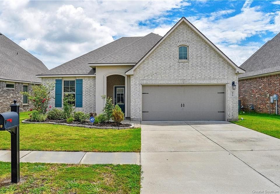 1st image of 4419 Lake Crest Dr
