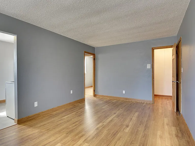 625 Cleveland Ave S #3 — Photo 3