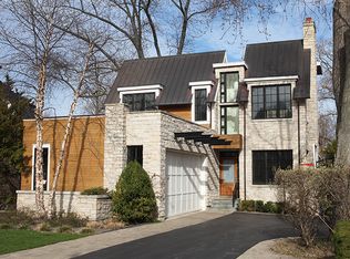 126 Lawndale St, Wilmette, IL