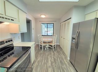 2209 S Cypress Bend Dr APT 104, Pompano Beach, FL 33069