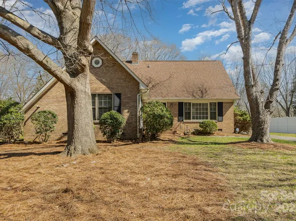 7100 Londontowne Dr, Charlotte, NC 28226