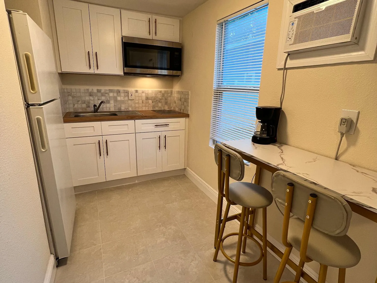 8411 N Hamner Ave — Photo 3