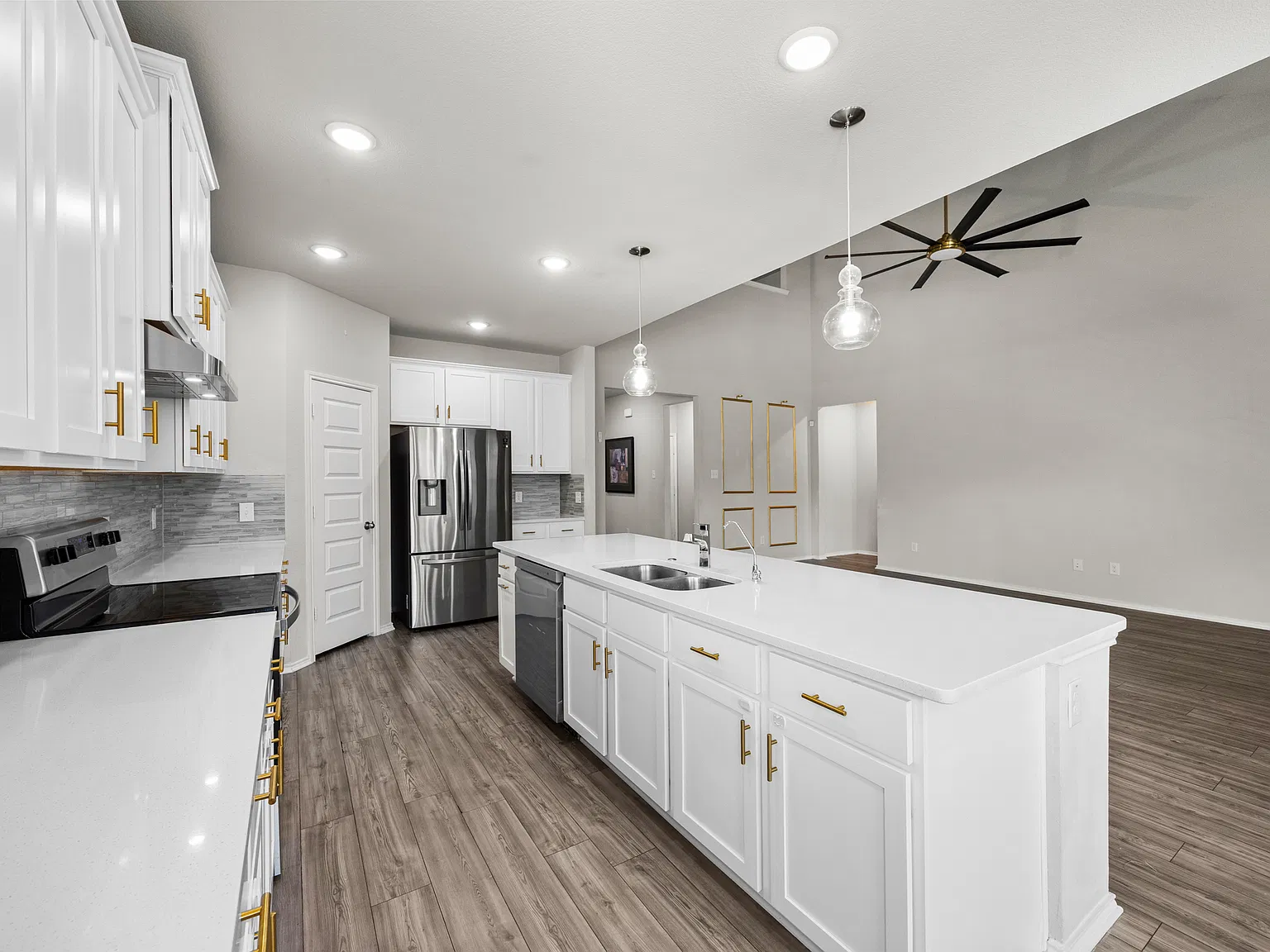5 bed, 3068 sqft, $3,000 — Photo 4