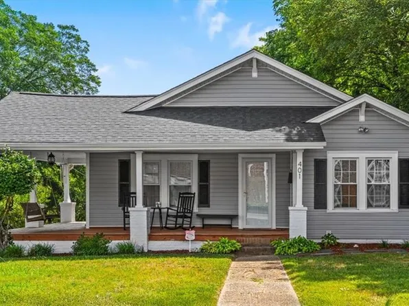 401 S Main St, Randleman, NC 27203