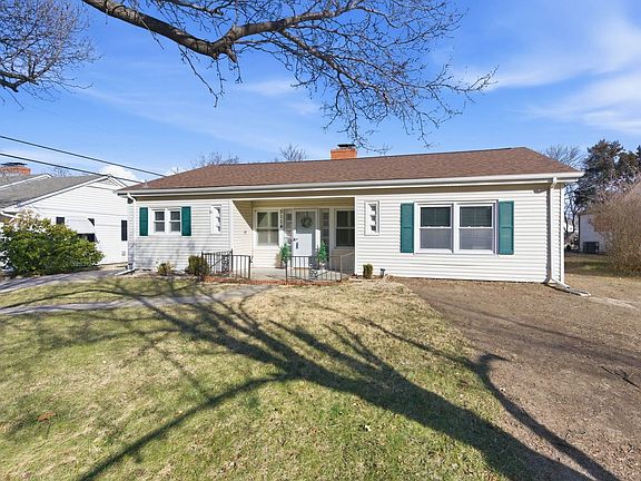 2nd image of 5114 Kings Row