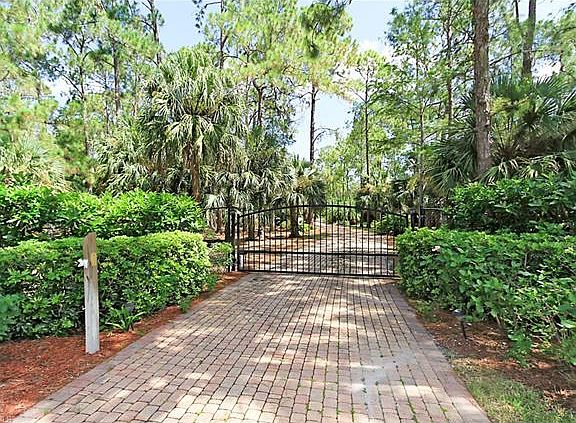 3rd image of 5731 Shady Oaks Ln
