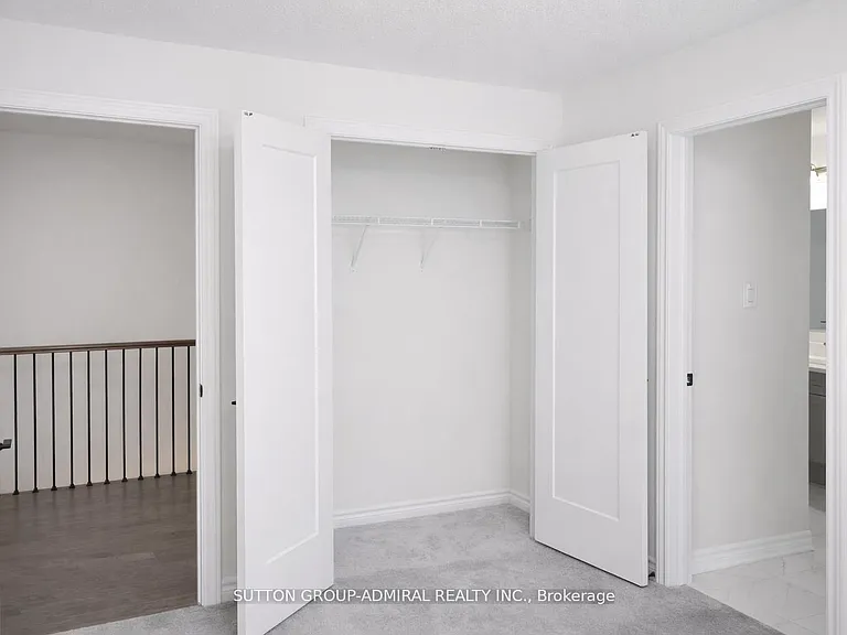 65 Barkerville Dr — Photo 24