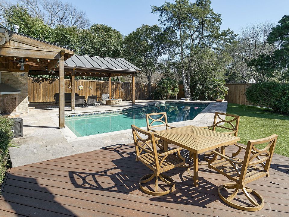 31_Patio.jpg