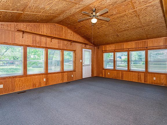 2nd image of 1434 Arthur Dr