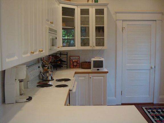 2nd image of 1023 S Dakota Ave