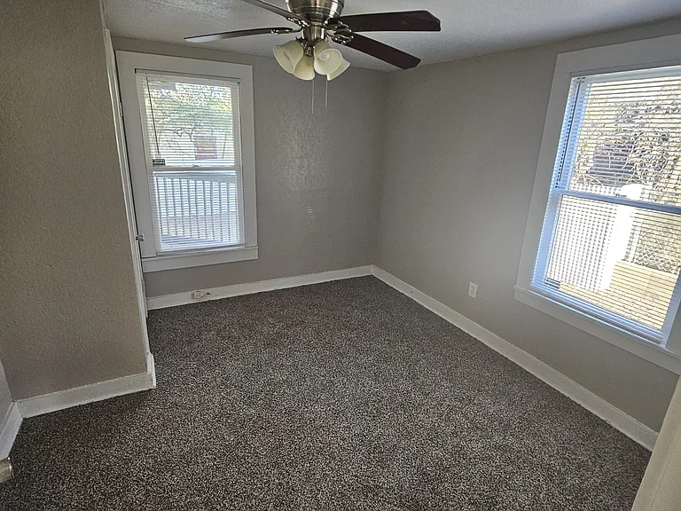 319 N Pine St #1 — Photo 5