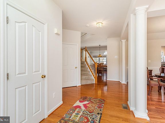 2nd image of 200 Oak Valley Dr