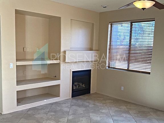 2nd image of 1582 E Wildhorse Pl