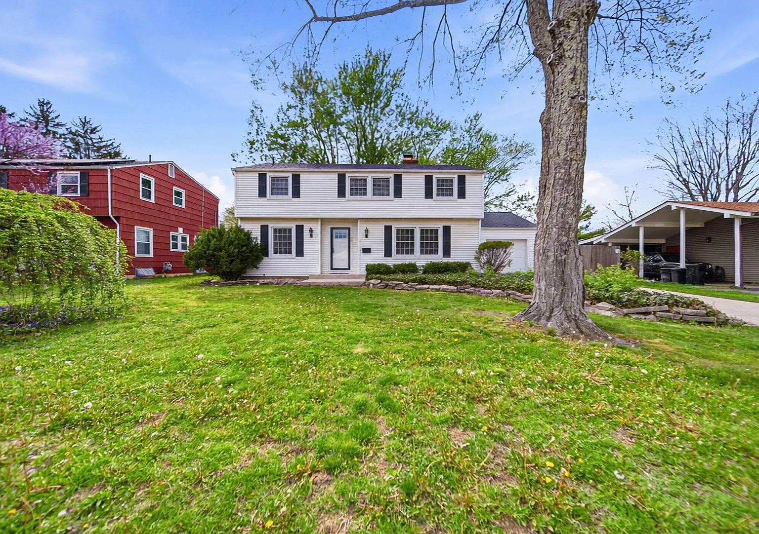 429 Carilla Ln photo 1