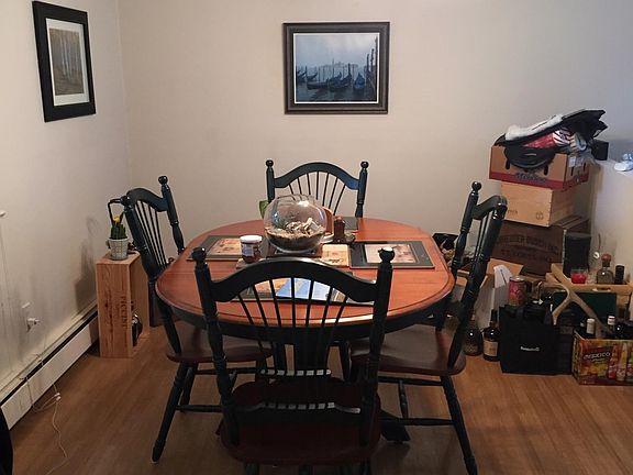 4th image of 14 Smith St APT 2