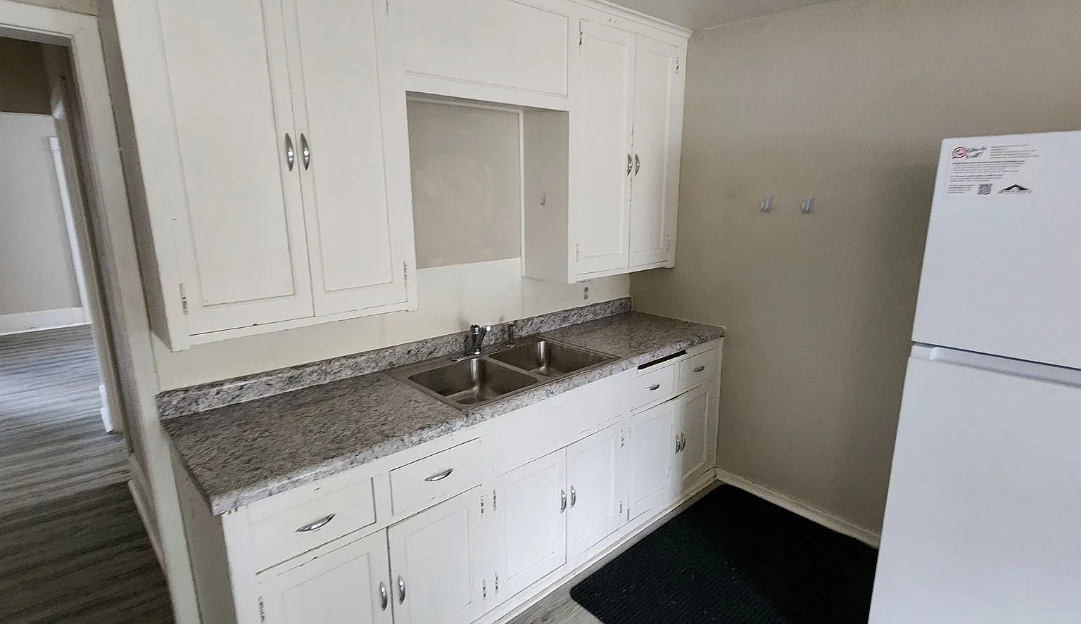 3 Bedroom House next to UW-L — Photo 3