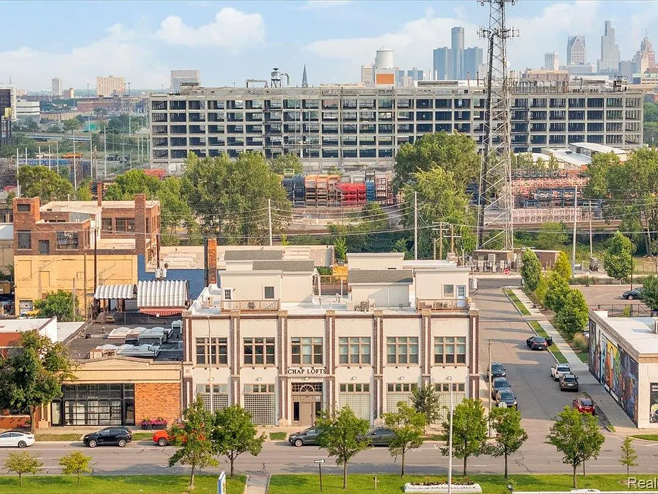 Building Photo