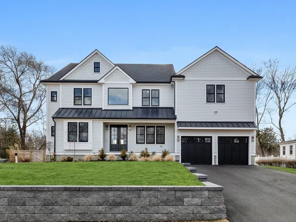 7 Edward Ave, Lynnfield, MA 01940