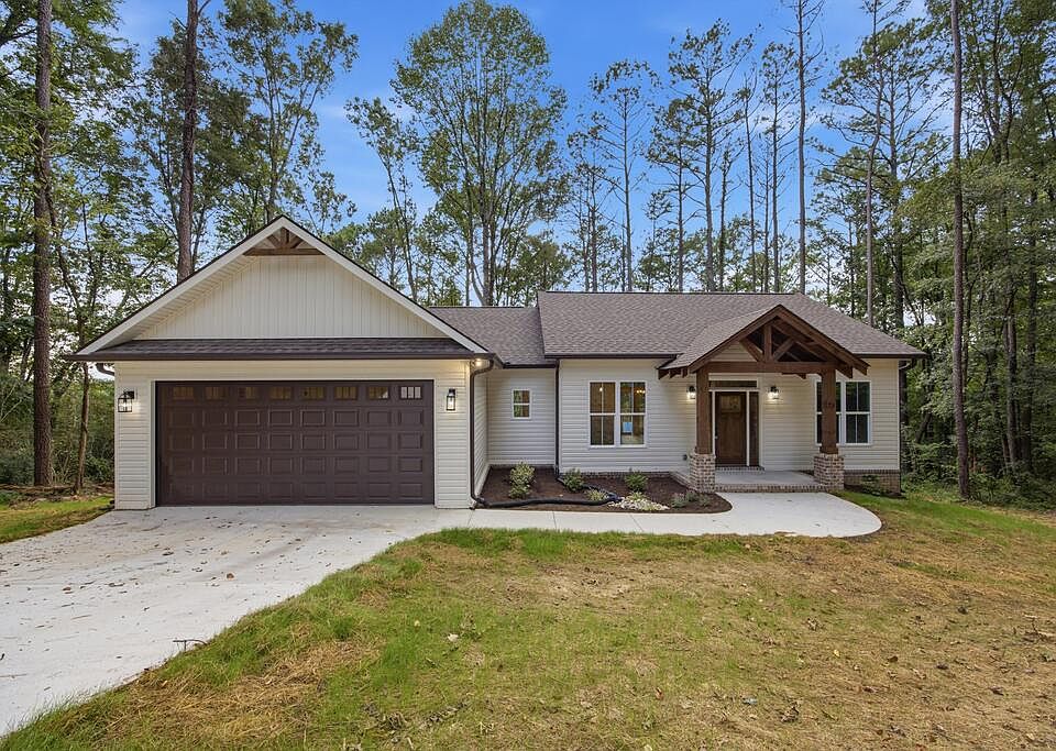 1st image of 299 Eagle Dr