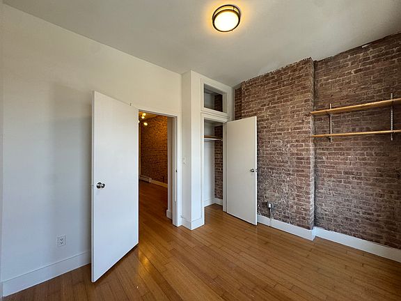 4th image of 179 Starr St APT 2L