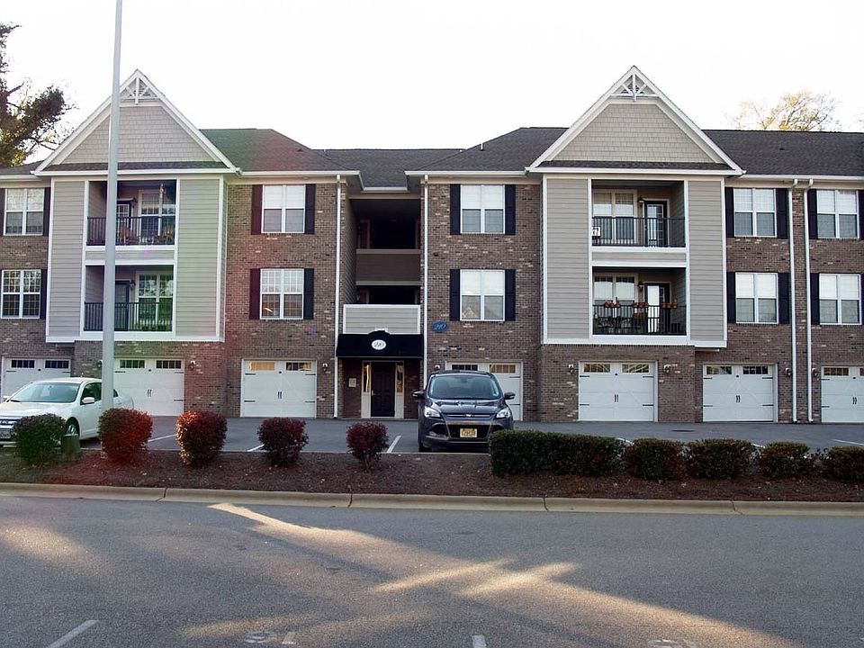 1st image of 210-104 Fountainhead Ln
