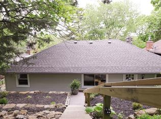 507 Lake Of The Forest, Bonner Springs, KS 66012