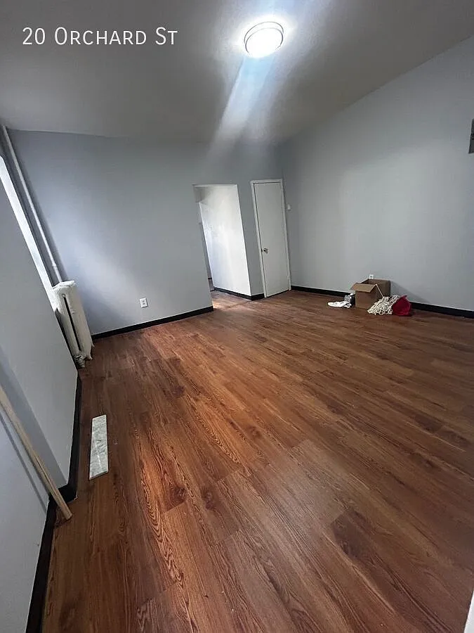 3 bed, $2,900 — Photo 3