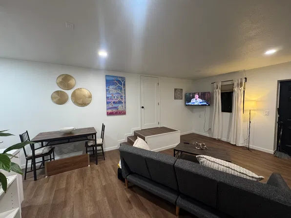 6516 Heather Ridge Way, Oakland, CA 94611