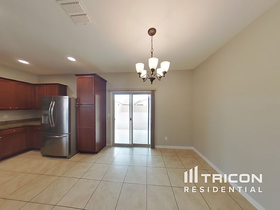 5th image of 40028 W Walker Way