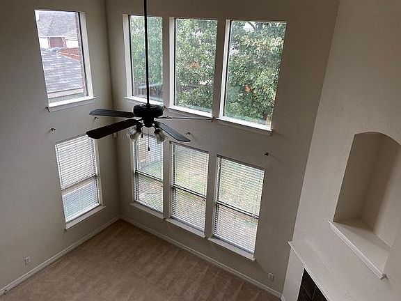 3rd image of 4712 Brighton Dr