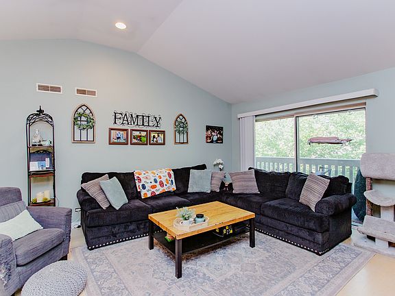 5th image of 4750 N Elston Ave #304D